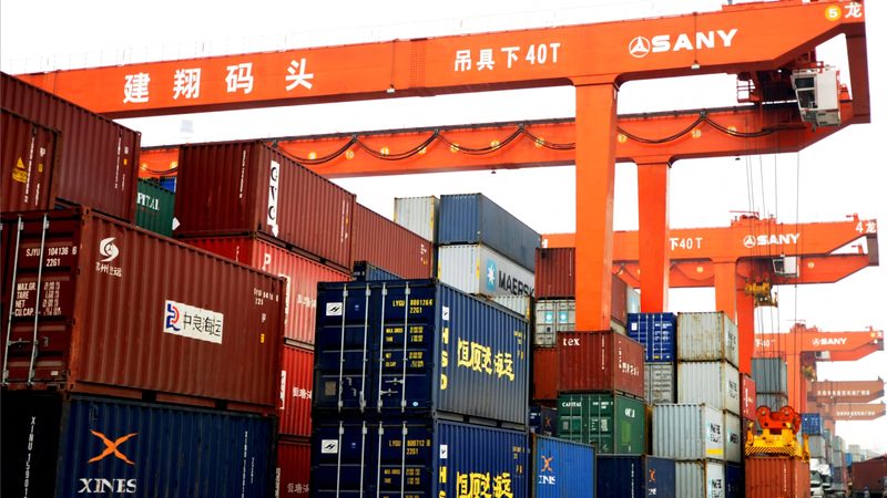 汽车吊吨位与参数对照表：揭秘选购关键